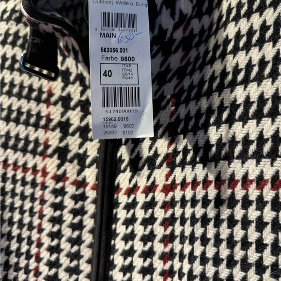 Cape plaid Basler company, size L. Brand new with tag. - Picture 2 of 8